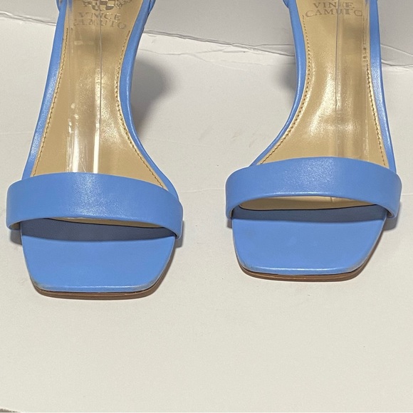 VINCE CAMUTO SANDALS - Picture 5 of 11